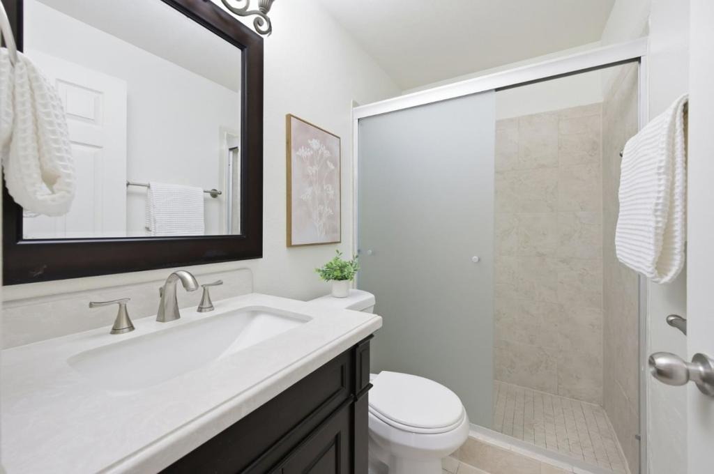 Easy St, Mountain View, CA 94043