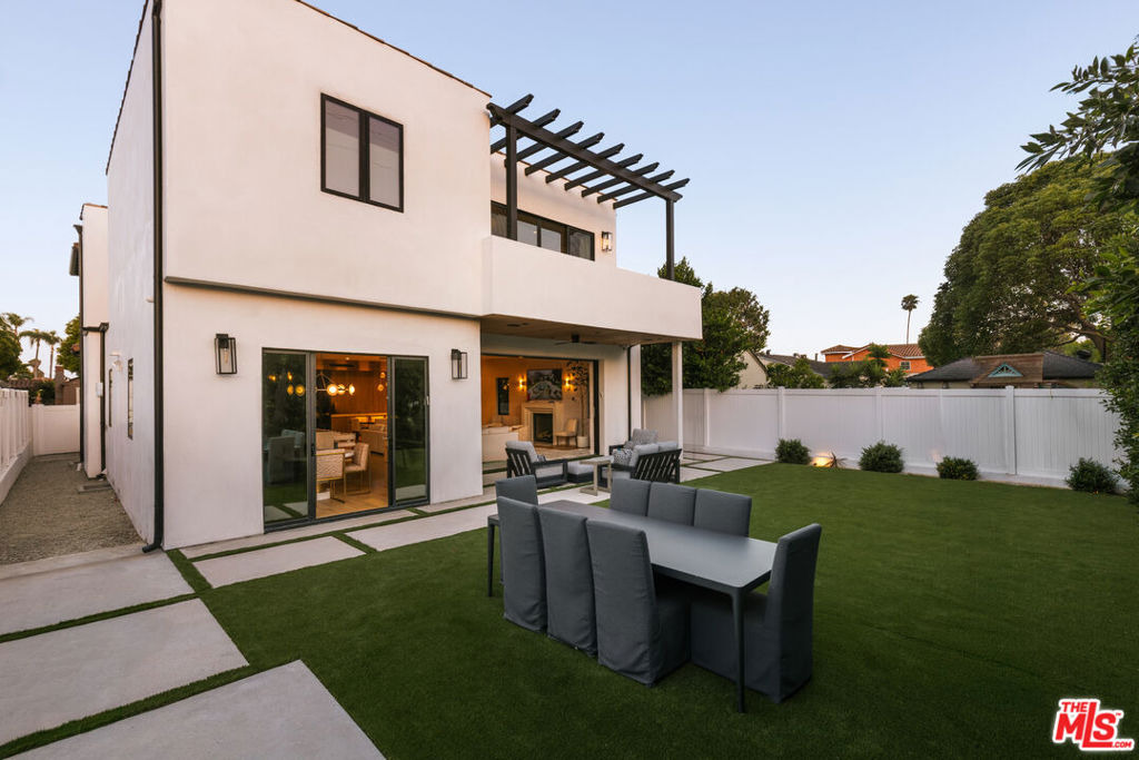 Corning St, Los Angeles, CA 90035 #1