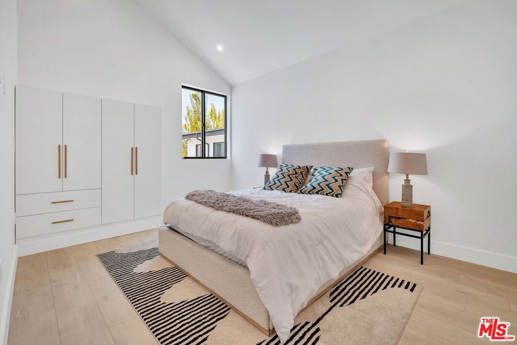 6th Ave, Venice, CA 90291 #1