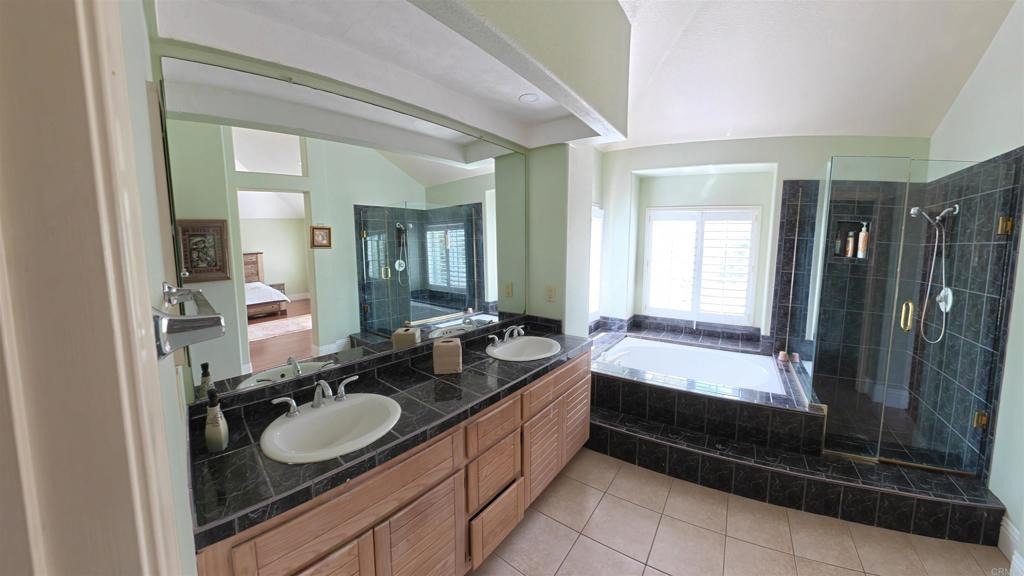 Seabridge Ln, San Diego, CA 92128