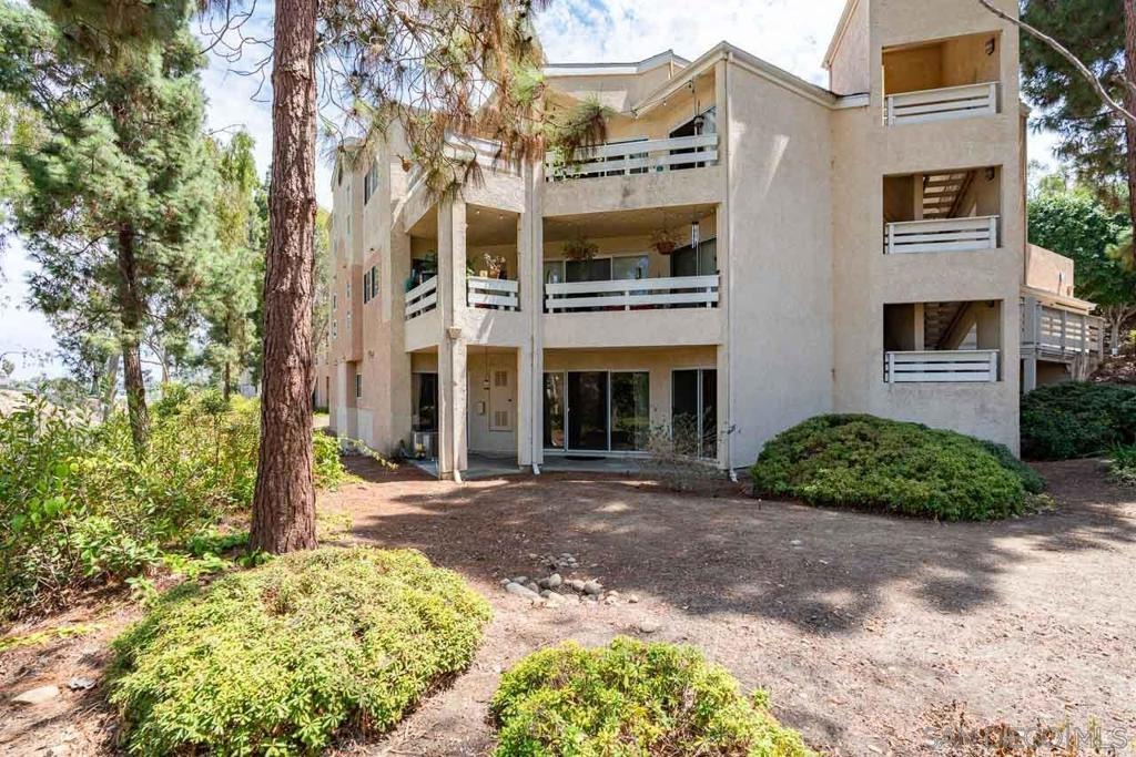 Camino Degrazia , San Diego, CA 92111