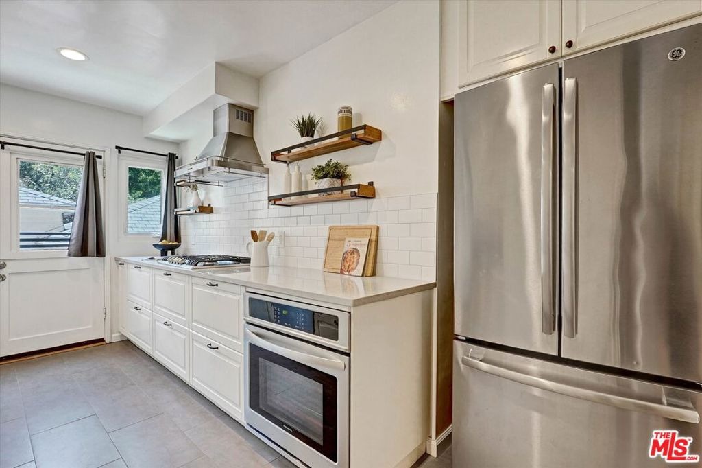 Crescent Heights Blvd, West Hollywood, CA 90046