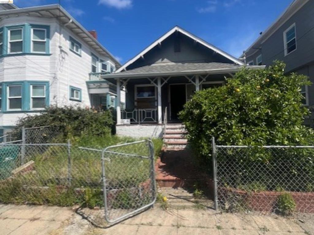 43rd St, Oakland, CA 94609
