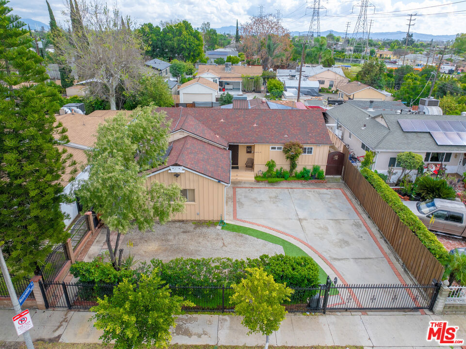 Sunburst St, Arleta, CA 91331