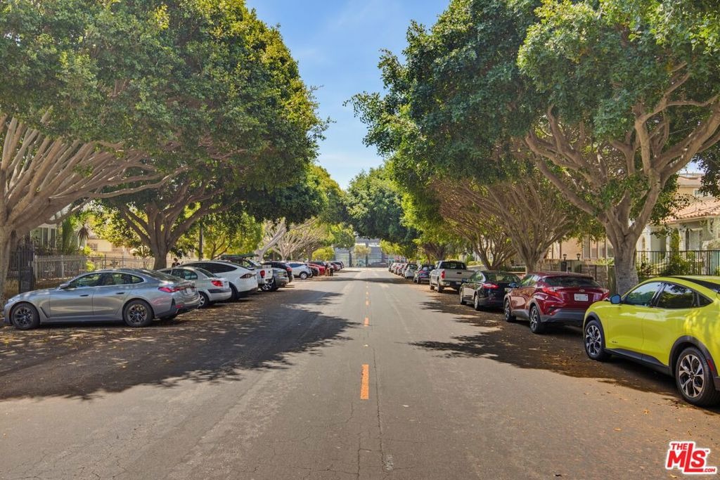 9th St, Santa Monica, CA 90404