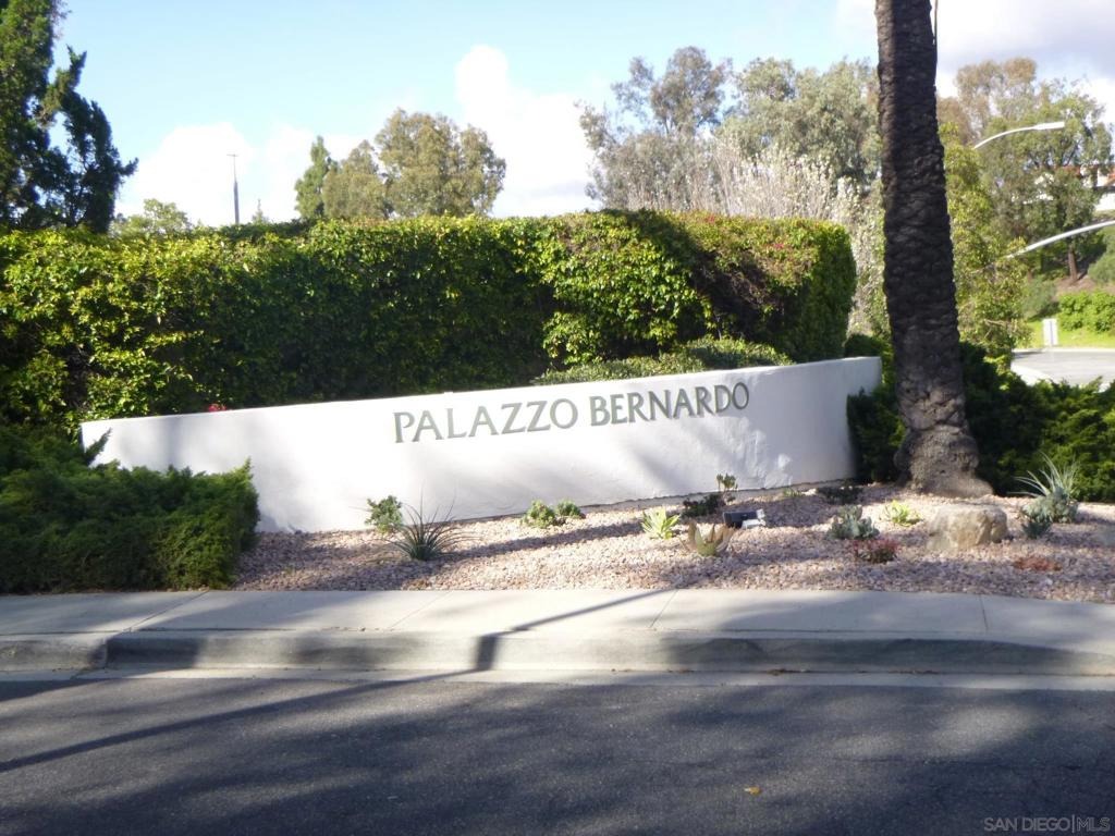 Avenida Venusto , San Diego, CA 92128