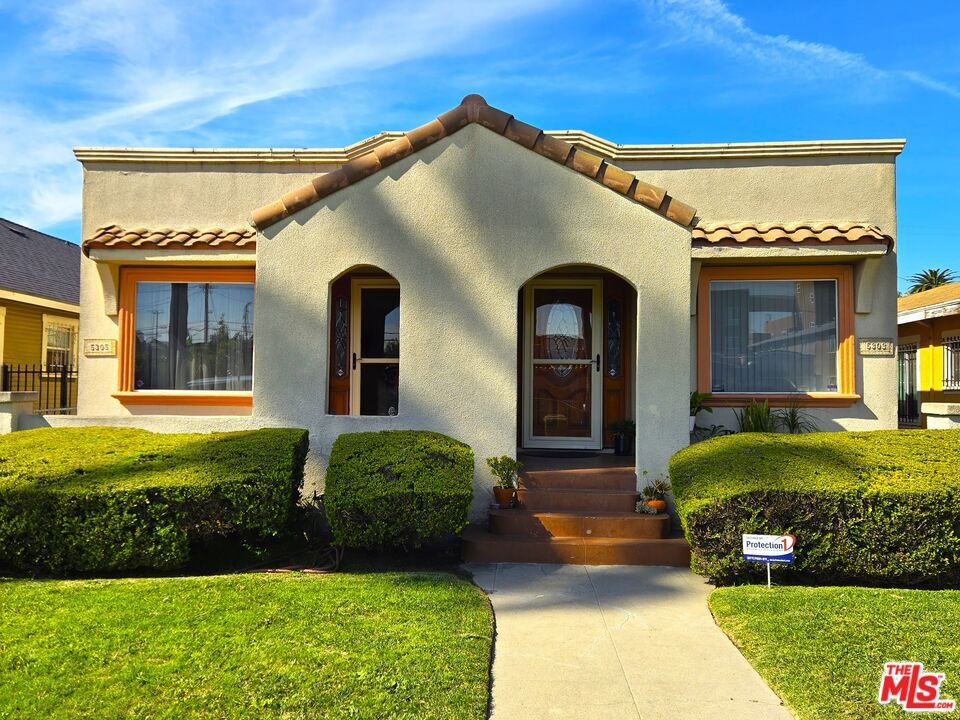 Manhattan Pl, Los Angeles, CA 90062