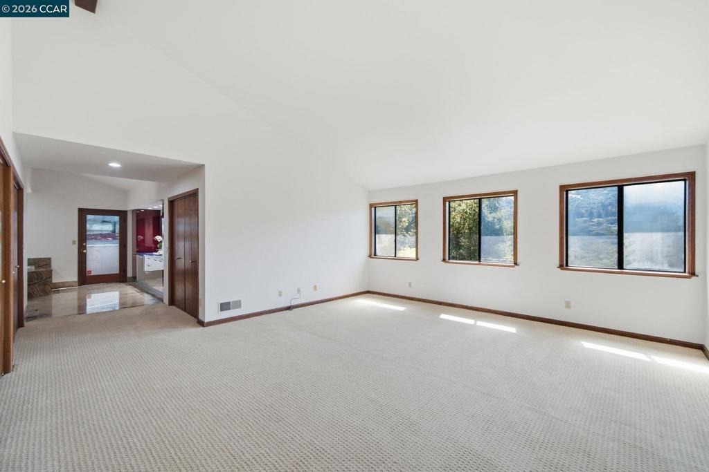 Mira Loma Rd, Orinda, CA 94563