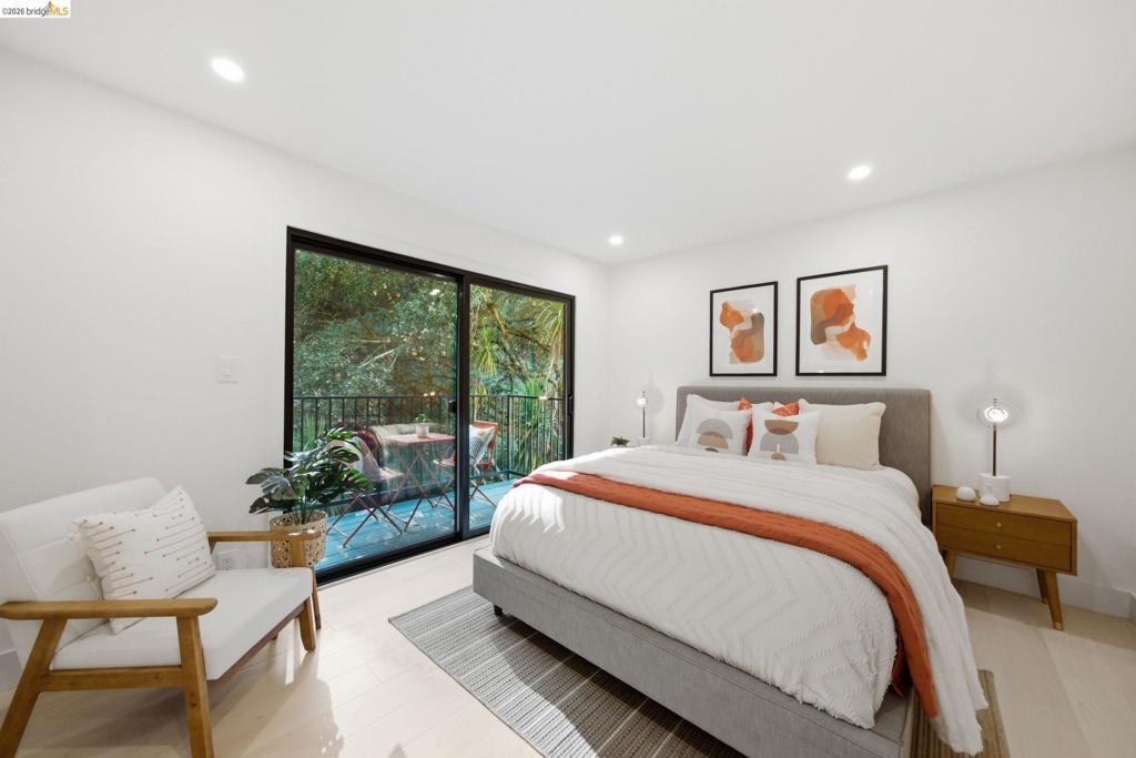 Doran Dr, Oakland, CA 94611 #1