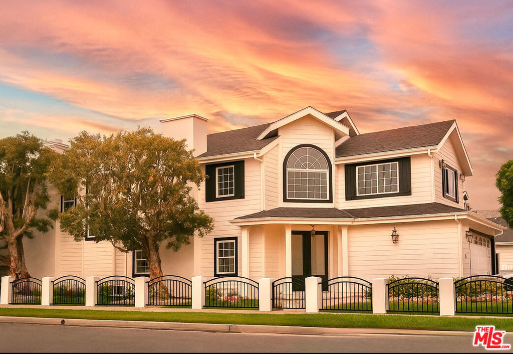 80th St, Playa Del Rey, CA 90293