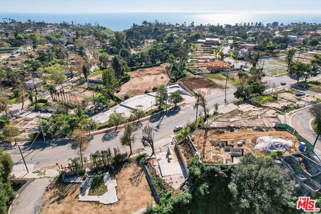Sunset Blvd, Pacific Palisades, CA 90272