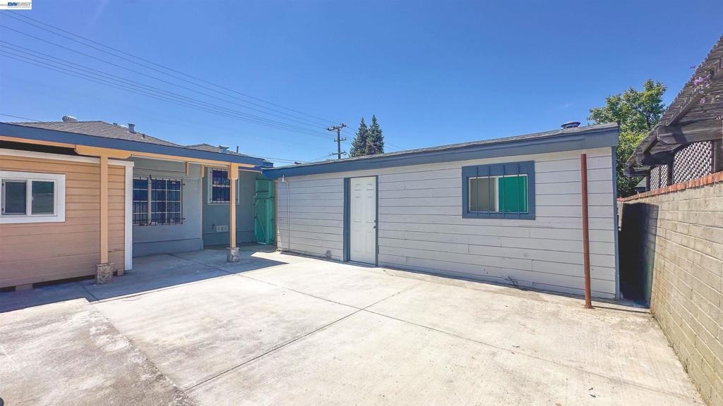 Broadmoor Blvd, San Leandro, CA 94577