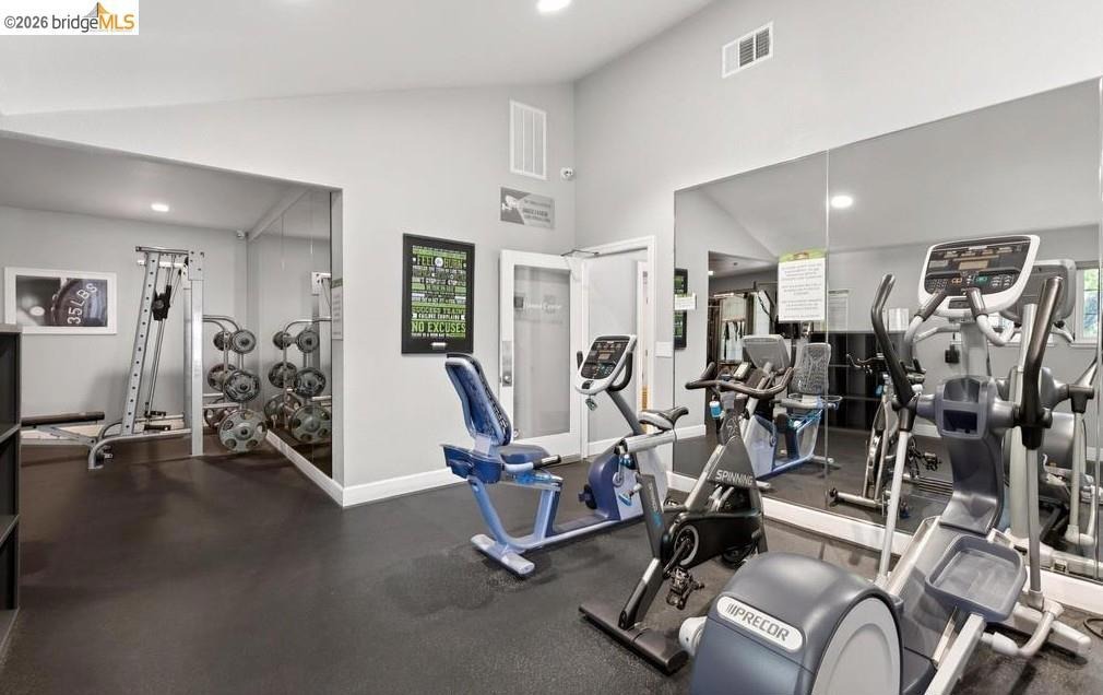 Canyon Oaks Dr, Oakland, CA 94605