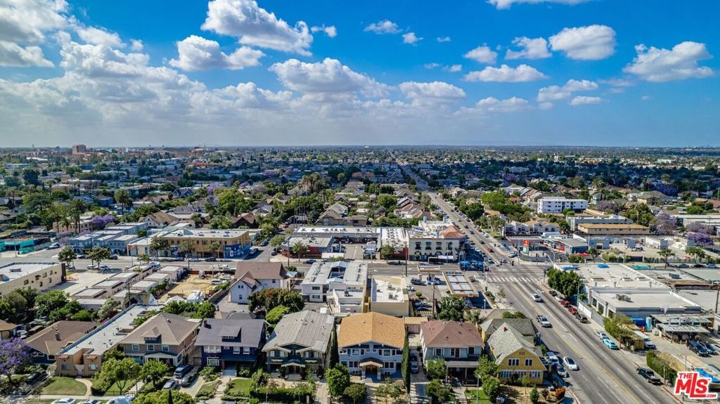 25th St, Los Angeles, CA 90007