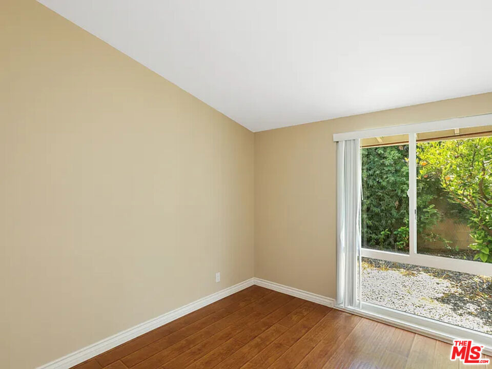 Emerald Dr, Orange, CA 92868