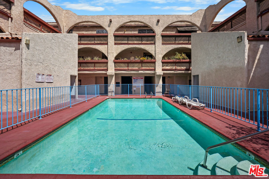 Gramercy Pl, Los Angeles, CA 90020