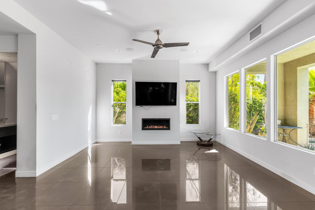 Portland Rd, Cathedral City, CA 92234