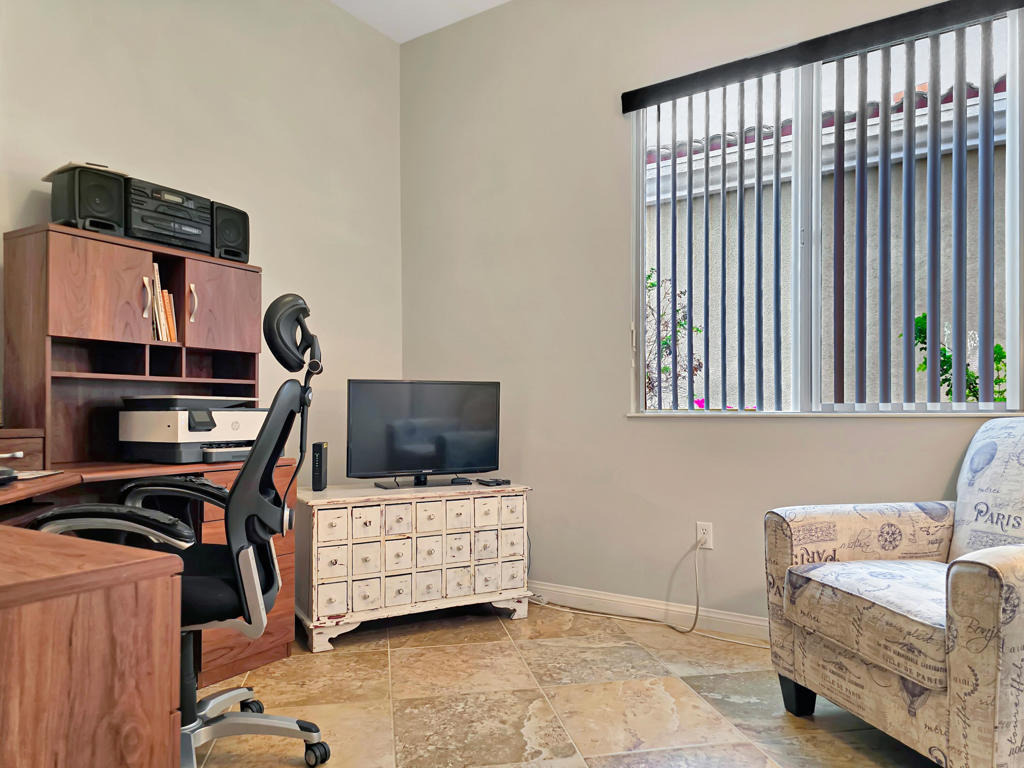 Avenida Alcalde , Indio, CA 92203 #1
