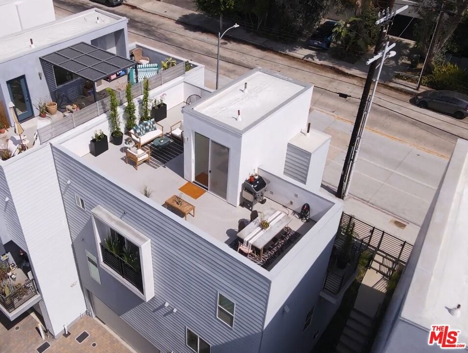 Griffith Park Blvd, Los Angeles, CA 90039 #1