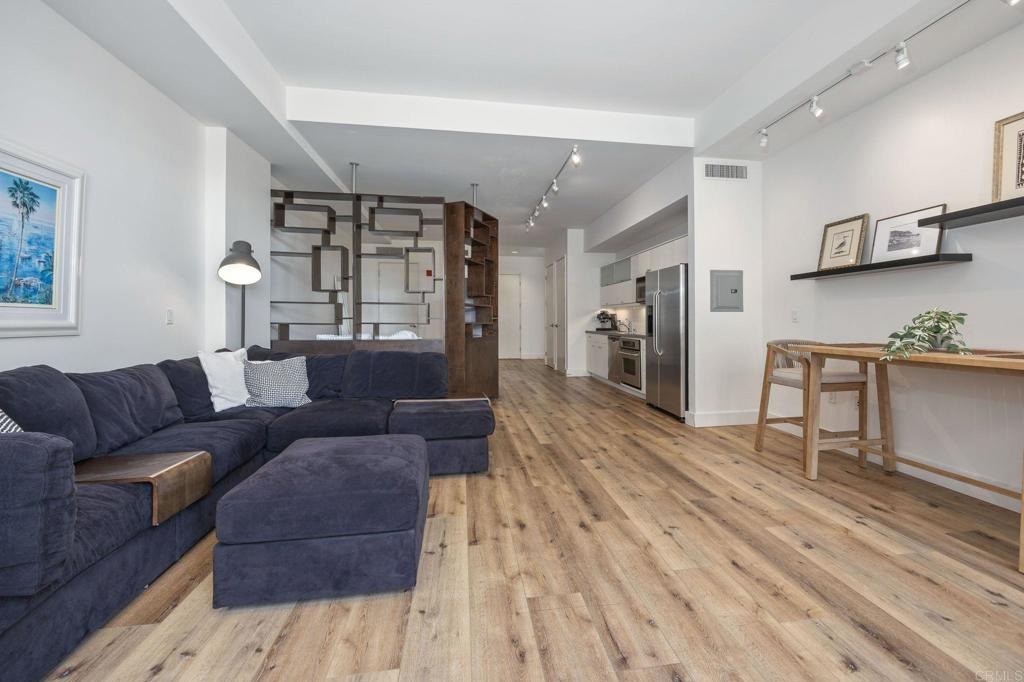 Ash St, San Diego, CA 92101
