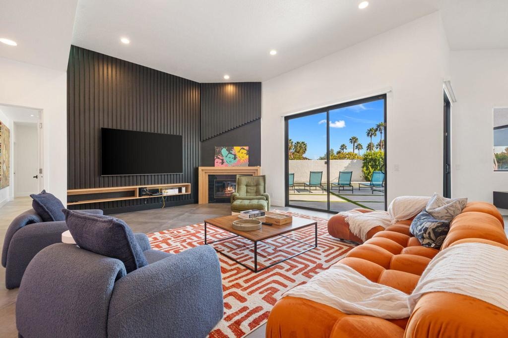 Deepak Rd, Palm Springs, CA 92262 #1