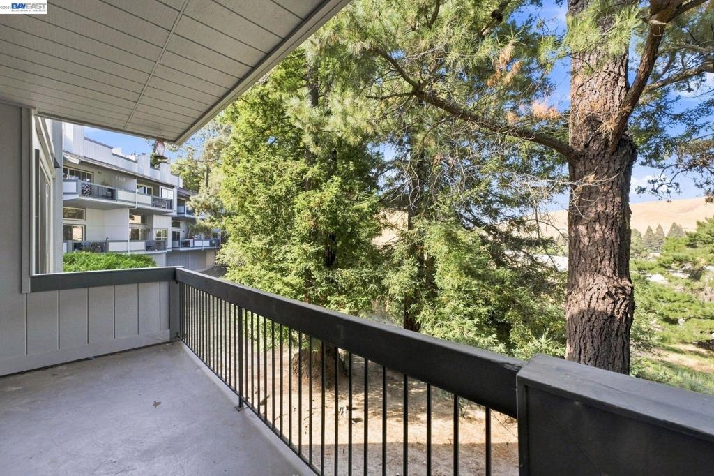 Ascot Dr, Moraga, CA 94556