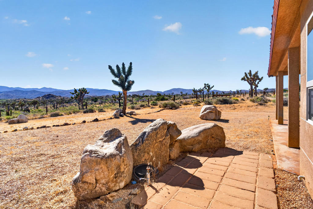 Chia Trl, Pioneertown, CA 92268