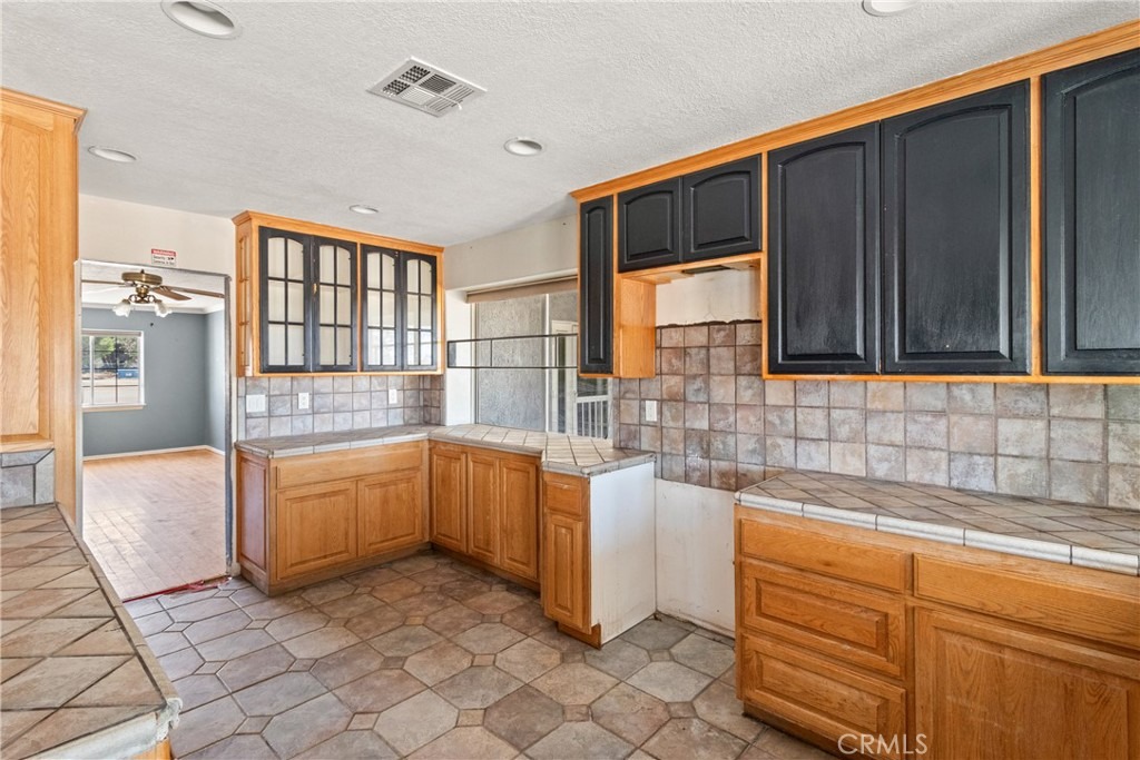 Avenue N8 , Palmdale, CA 93551 #1