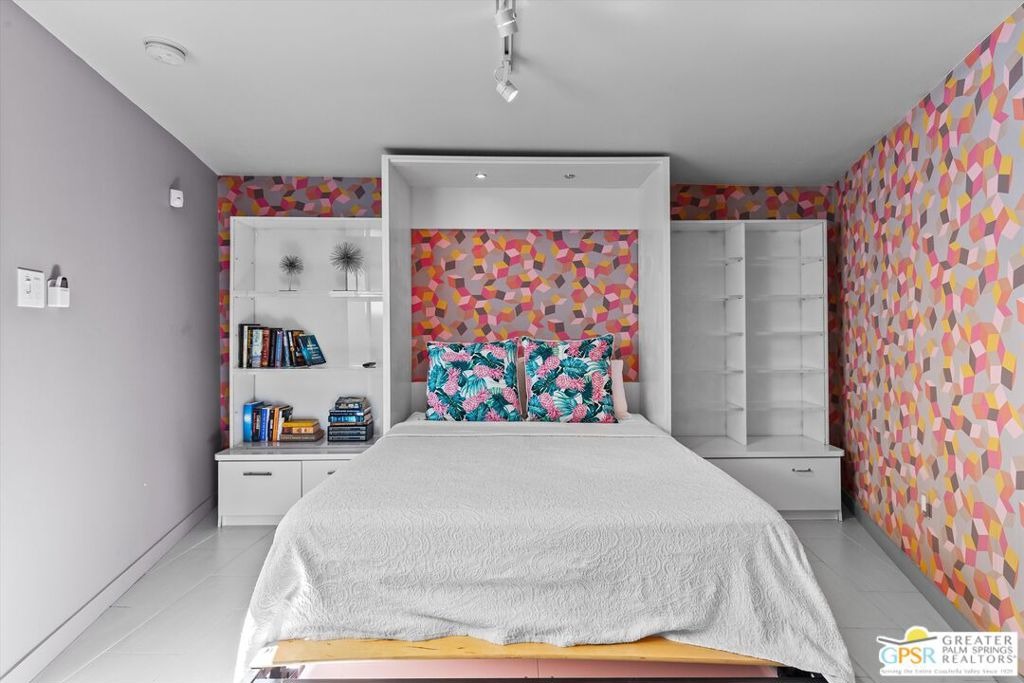 Navajo Dr, Palm Springs, CA 92264 #1