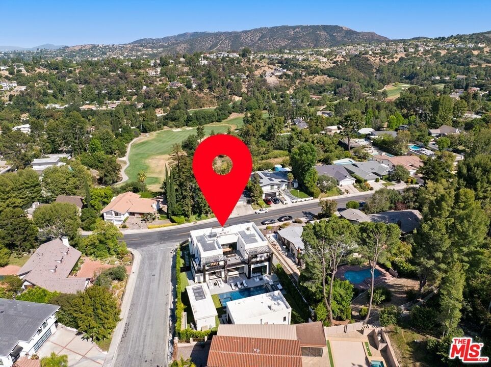 Greenbriar Dr, Tarzana, CA 91356 #1