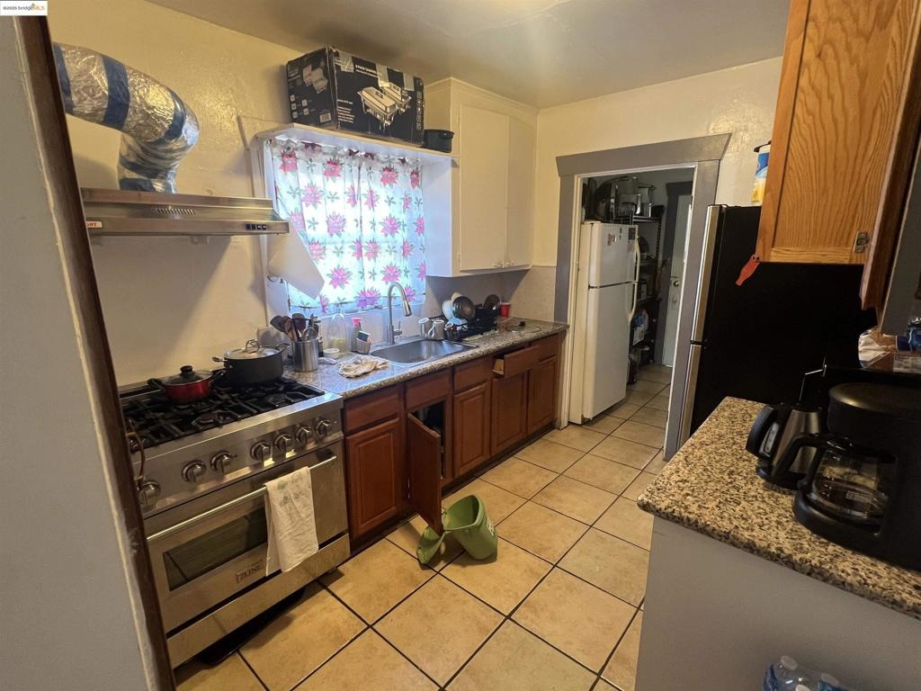 38th Ave, Oakland, CA 94601 #1