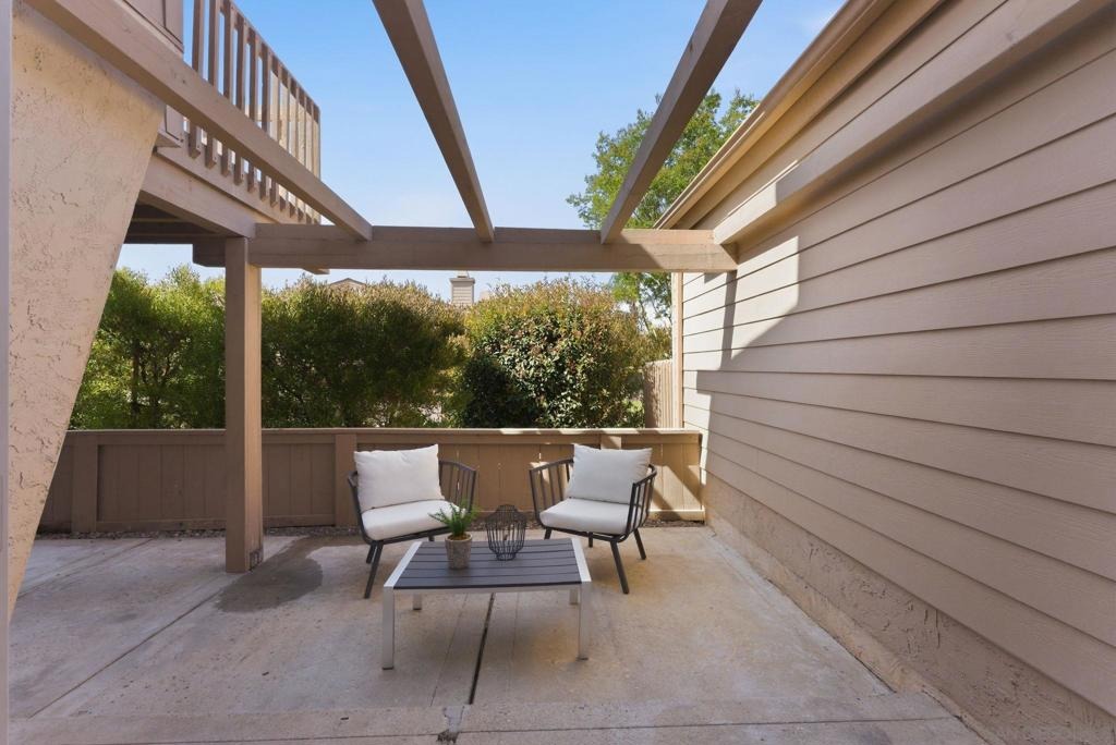 Aviary Dr, San Diego, CA 92131