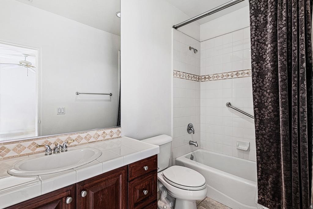 Clavel Ct, Palm Desert, CA 92260