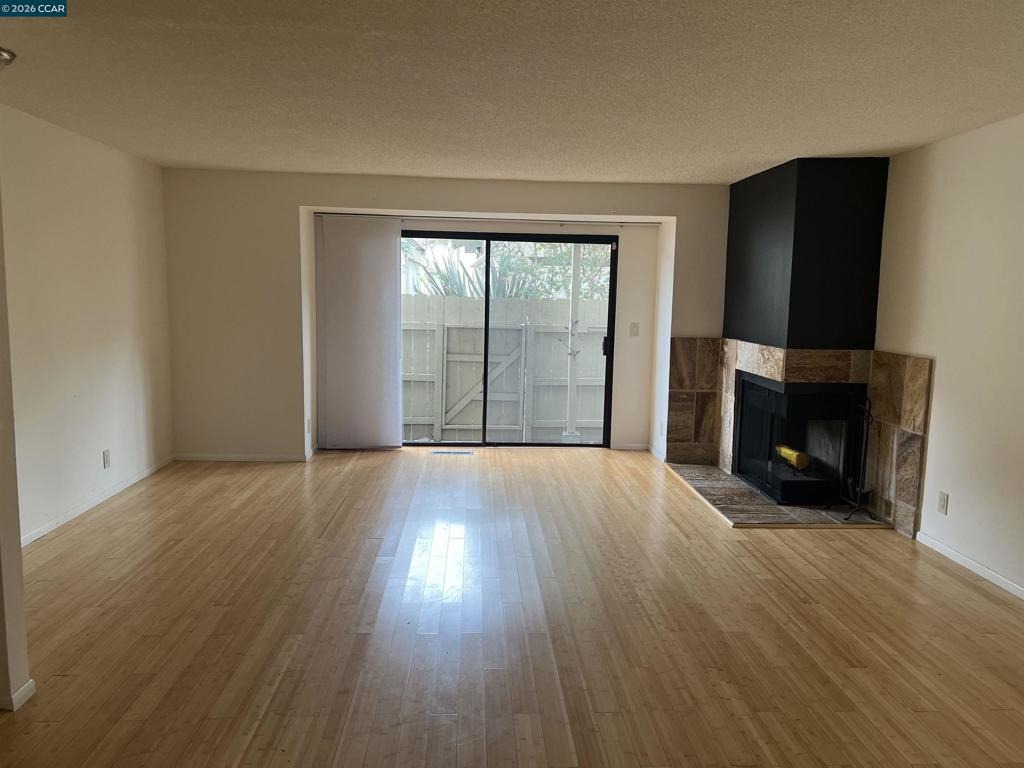 Via Verdi , El Sobrante, CA 94803