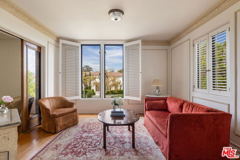 Hudson Ave, Los Angeles, CA 90004