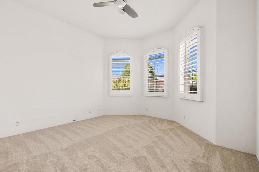 Diamondback Dr, Palm Desert, CA 92260