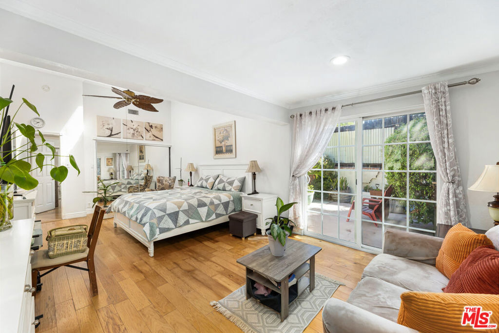 Clark St, Woodland Hills, CA 91367 #1