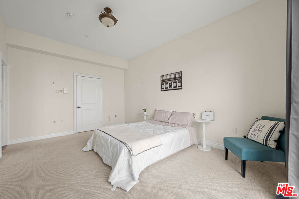 Alcott St, Los Angeles, CA 90035 #1