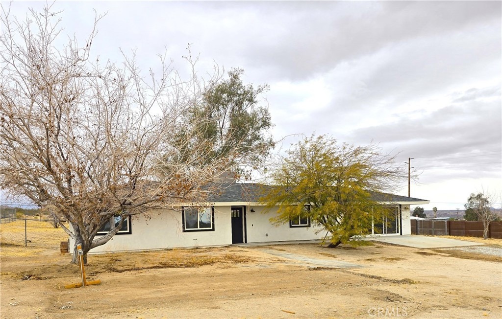 Mount Shasta Ave, Joshua Tree, CA 92252