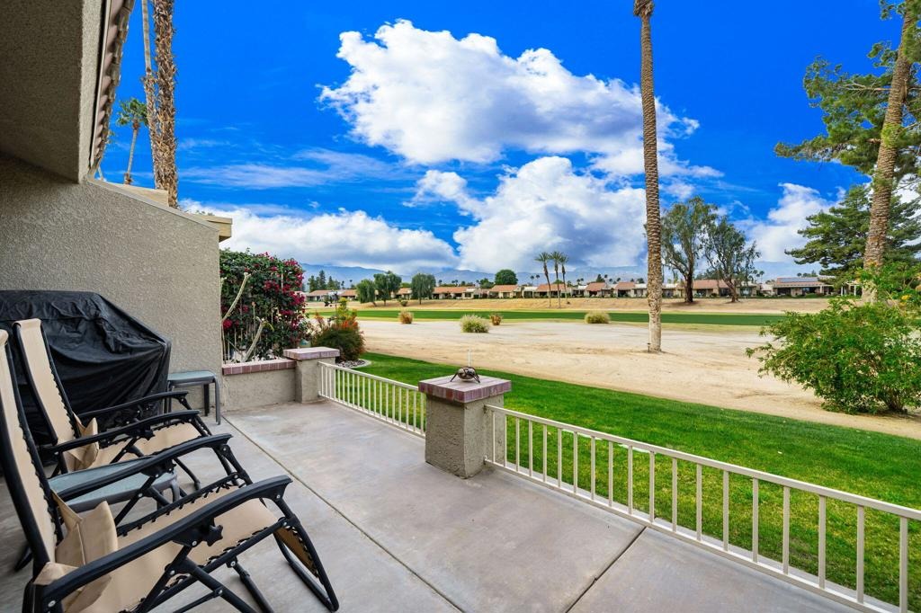 Preston Trl, Palm Desert, CA 92211