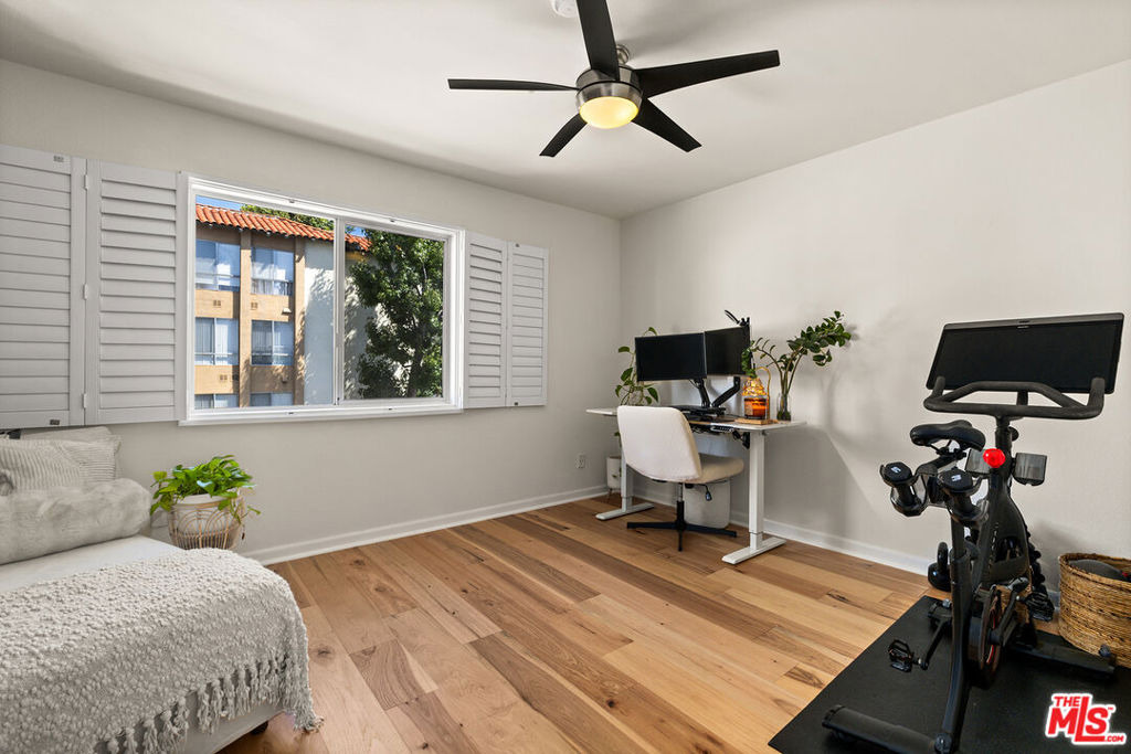 Willis Ave, Sherman Oaks, CA 91403