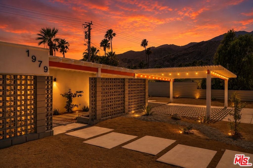 Alejo Rd, Palm Springs, CA 92262