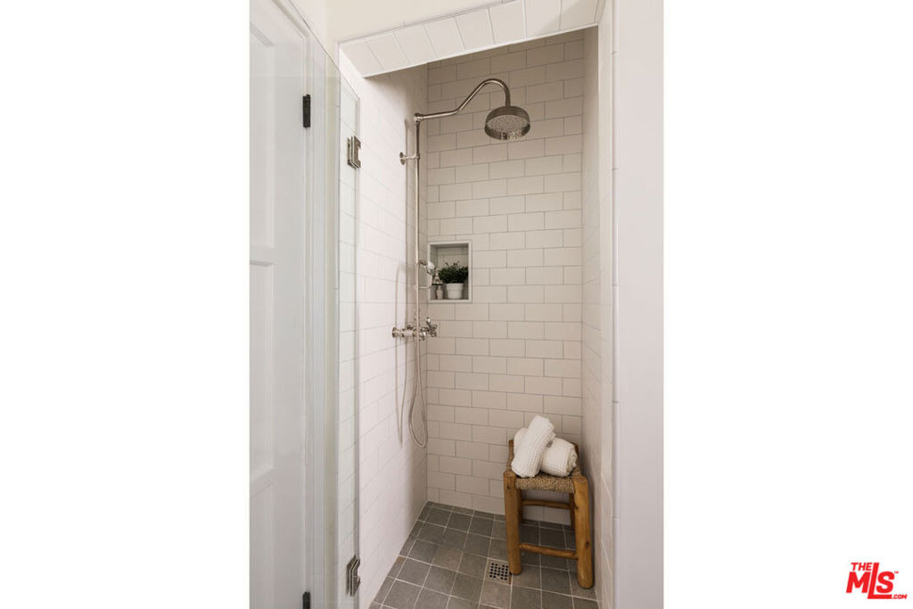 Cochran Ave, Los Angeles, CA 90019 #1