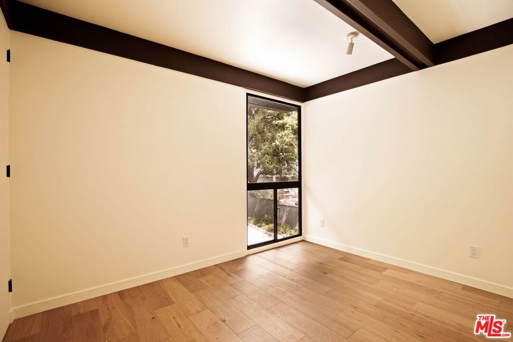 Valley Oak Dr, Los Angeles, CA 90068 #1