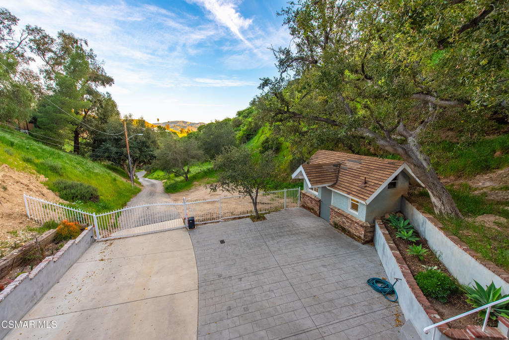 Wildwood Trl, Sylmar, CA 91342