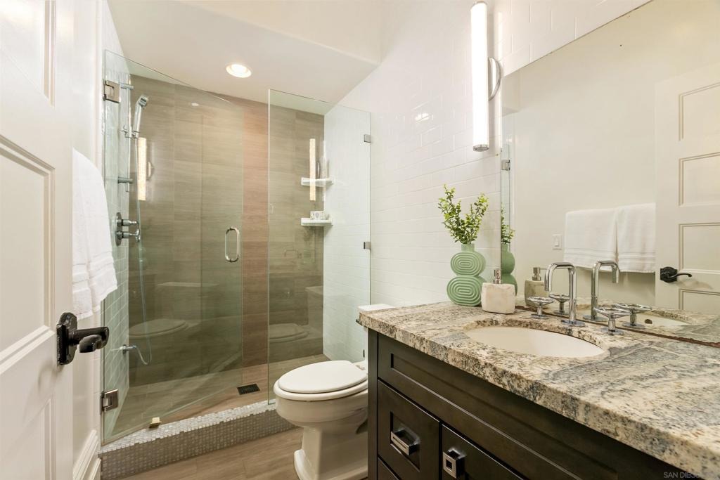 Bayard St, San Diego, CA 92109