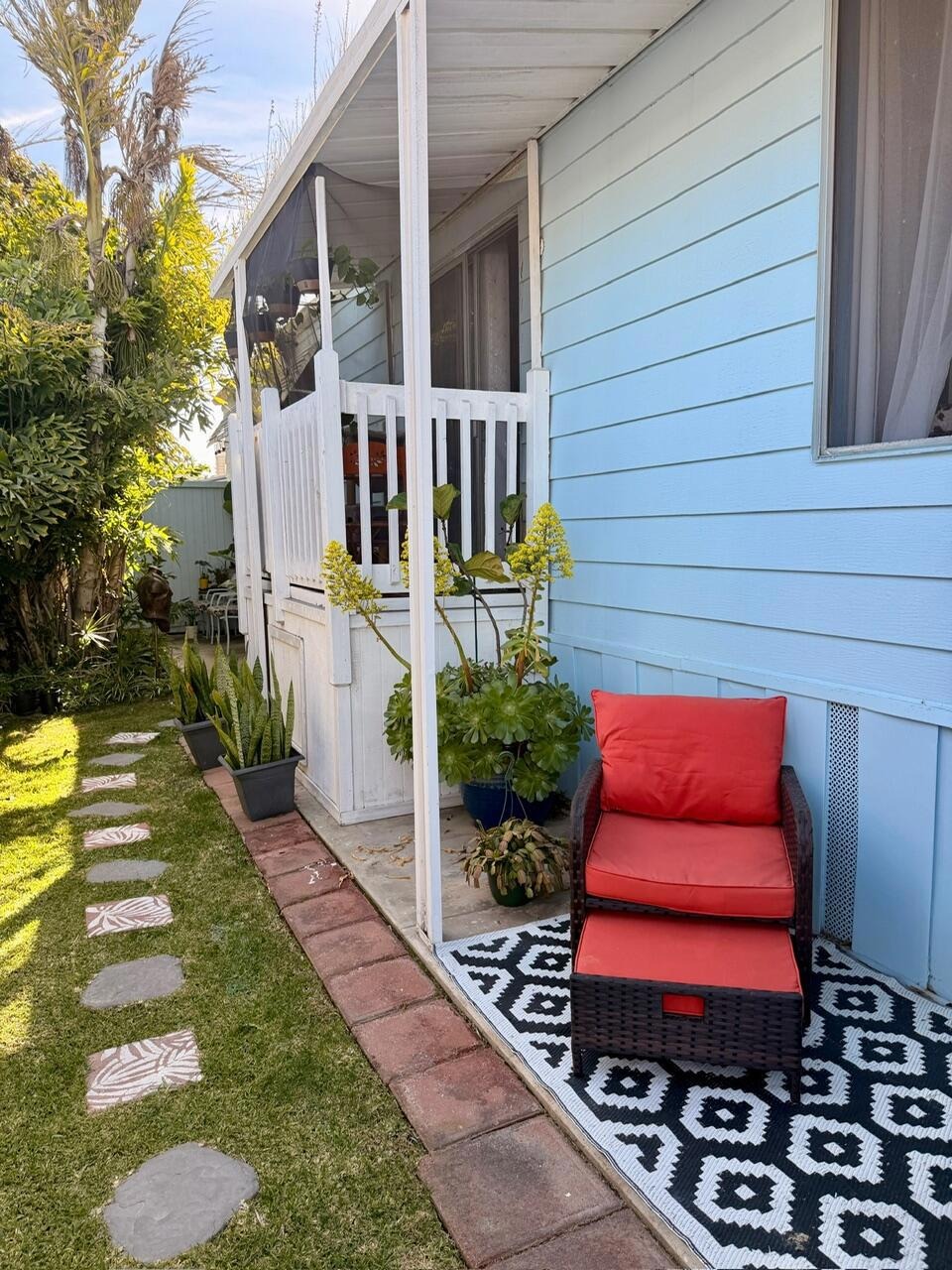Huntington St, Huntington Beach, CA 92648