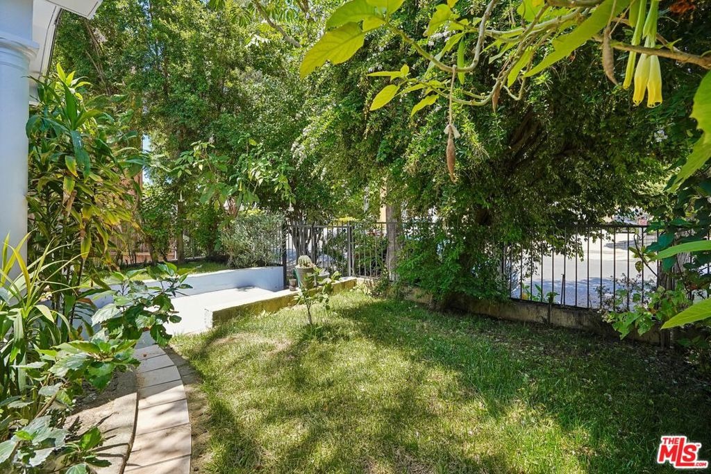 30th St, Los Angeles, CA 90007