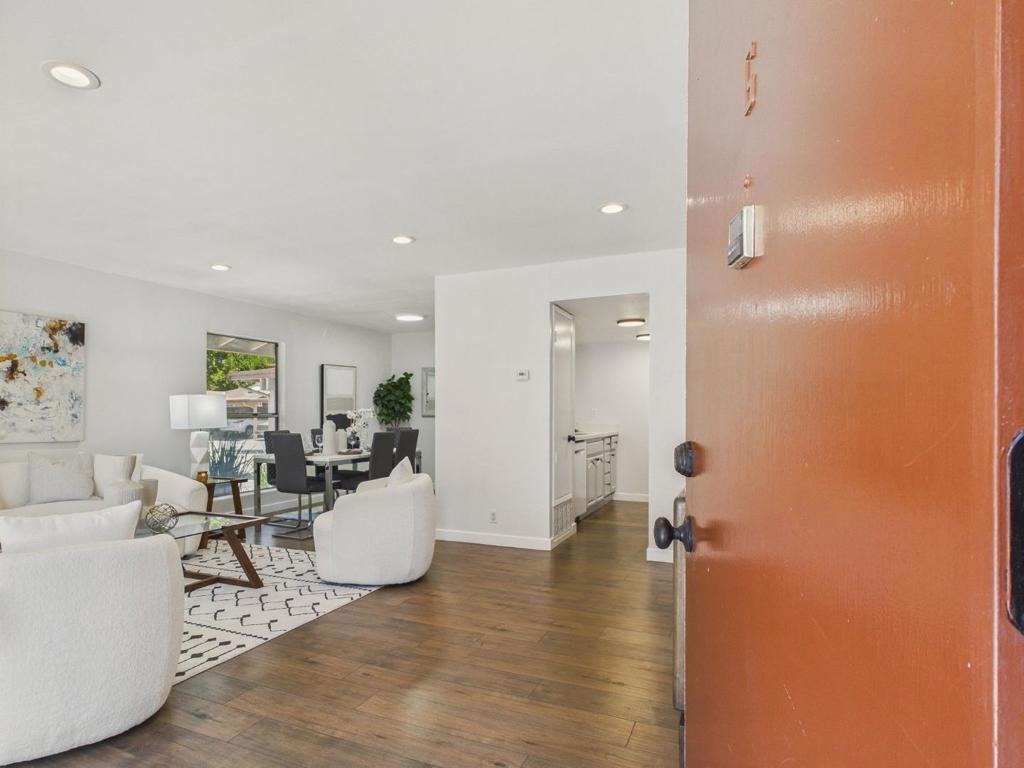 Red Oak Dr, Sunnyvale, CA 94086