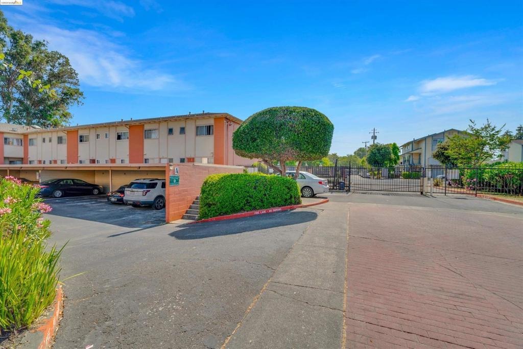 Tampa Ave, Hayward, CA 94544